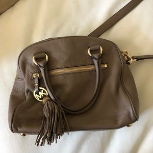 MICHAEL KORS BEIGE PURSE